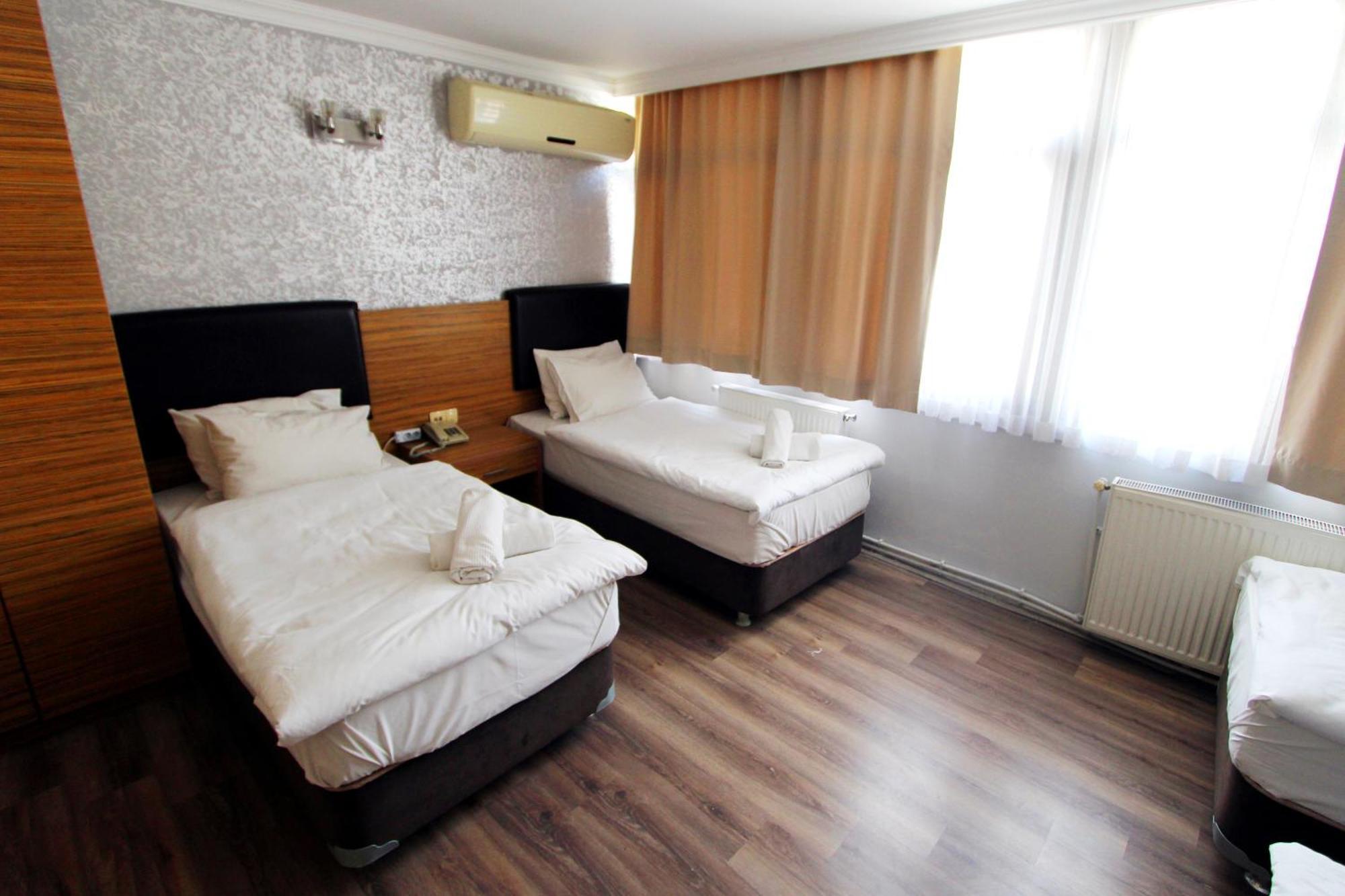 Lyon Hotel Istanbul Bagian luar foto